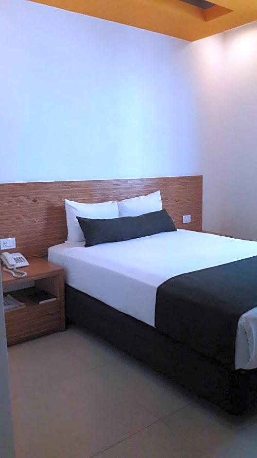 Nu Hotel