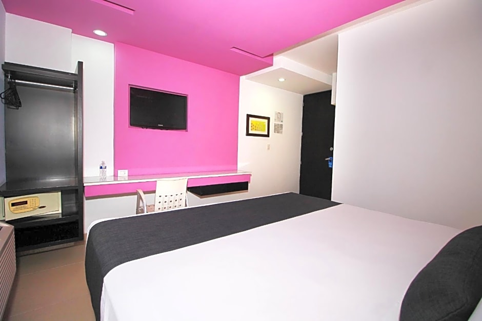 Nu Hotel