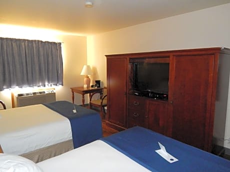 Standard Queen Room with Two Queen Beds