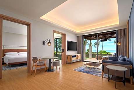 Deluxe Cabana, Suite, 1 King, Ocean view, Terrace