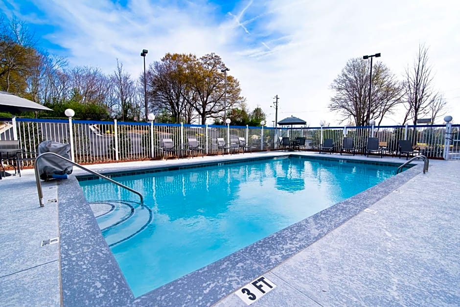 Fairfield Inn & Suites by Marriott Atlanta Airport North