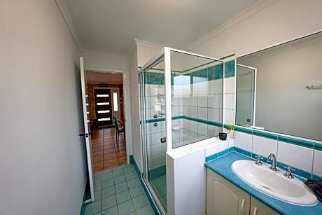 Two-Bedroom Apartment (9 Guests)