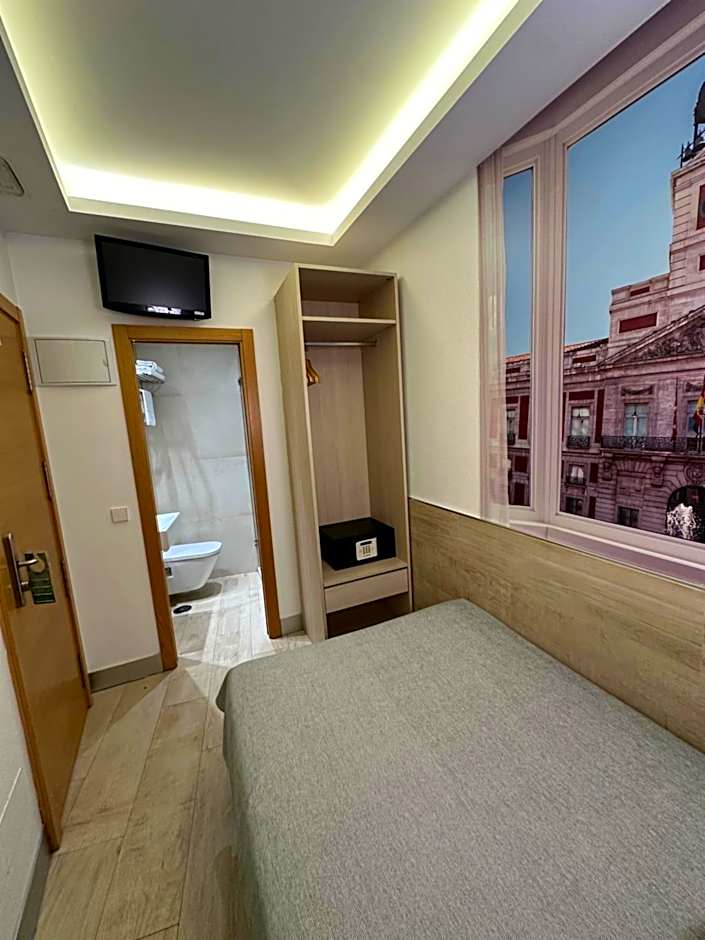 Hostal Castilla II Puerta del Sol