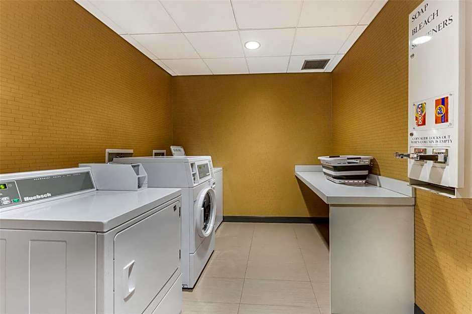 Best Western Plus Franciscan Square Inn and Suites Steubenville