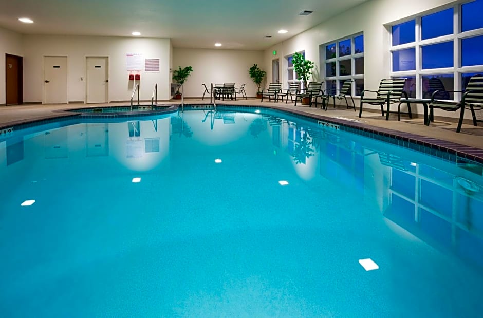 Holiday Inn Express Hotel and Suites Stevens Point By IHG