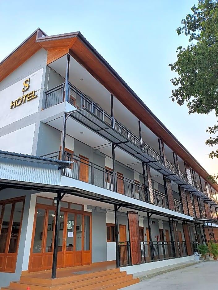 S Hotel