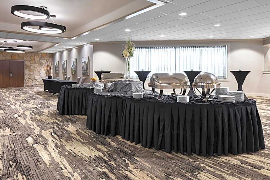 Holiday Inn Hotel & Suites Des Moines-Northwest By IHG
