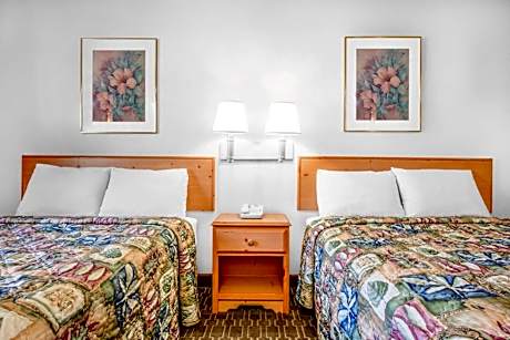 Double Room with Two Double Beds - Non-Smoking