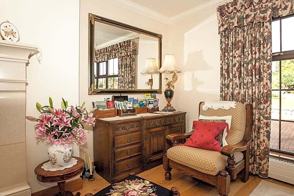 Ardmor Country House