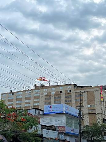 Hotel YSM Grand