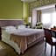 De La Pace- Sure Hotel Collection by Best Western