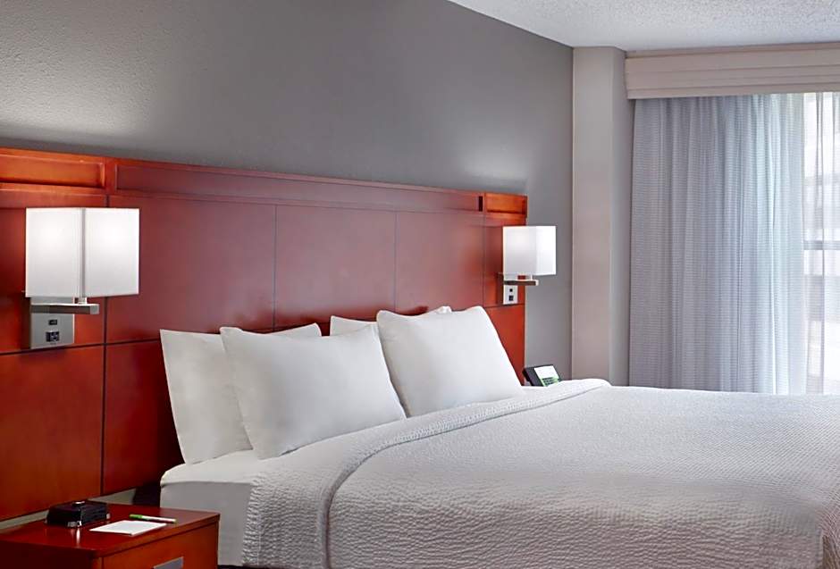 Courtyard by Marriott Atlanta Decatur Downtown/Emory