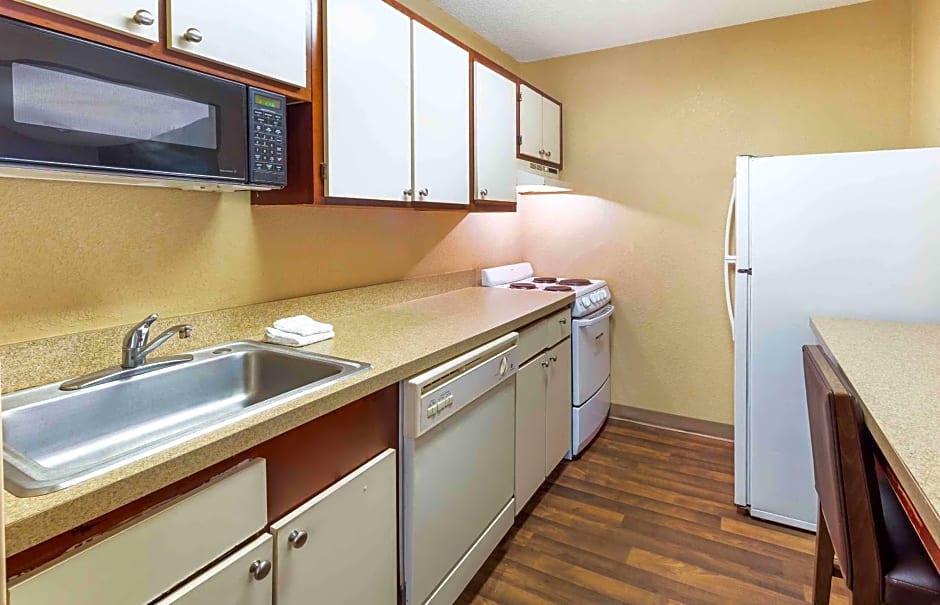 Extended Stay America Select Suites - Raleigh - Cary - Regency Parkway South