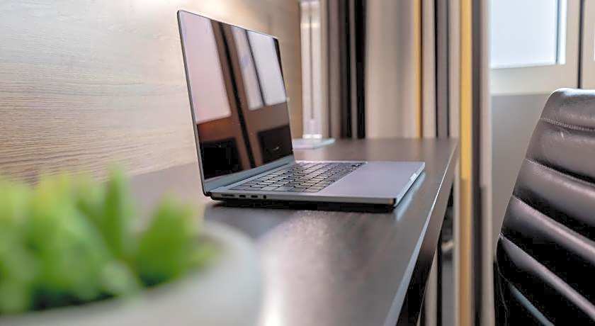 Garner Berlin - Spandau By IHG