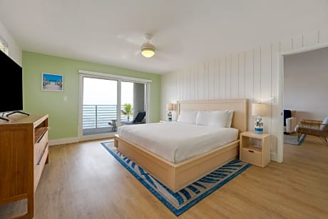 Suite with Ocean View