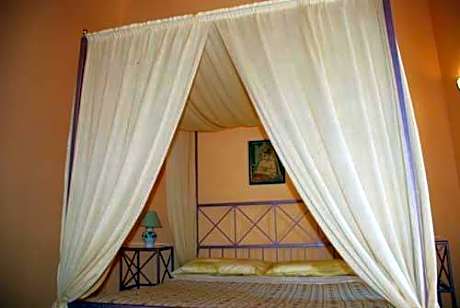 One-Bedroom Apartment (2 Adults)