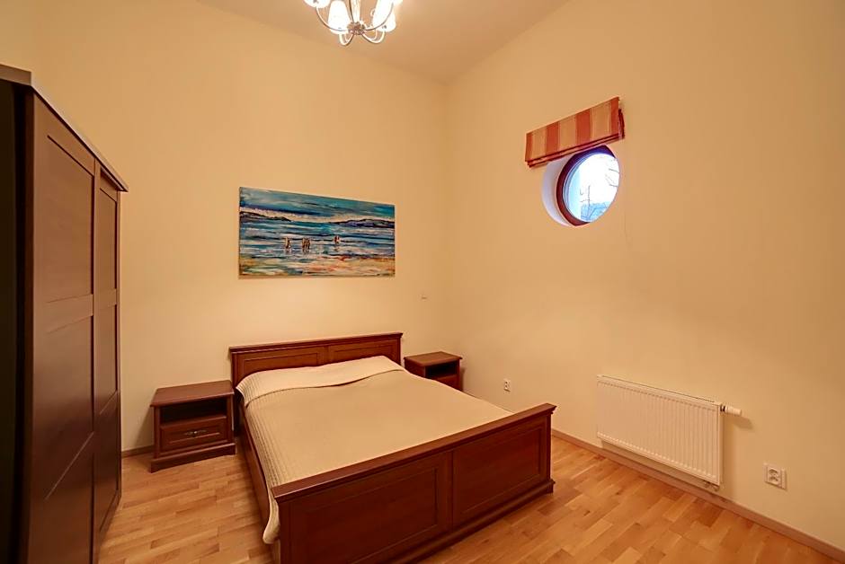 Slunecni Lazne Apartments
