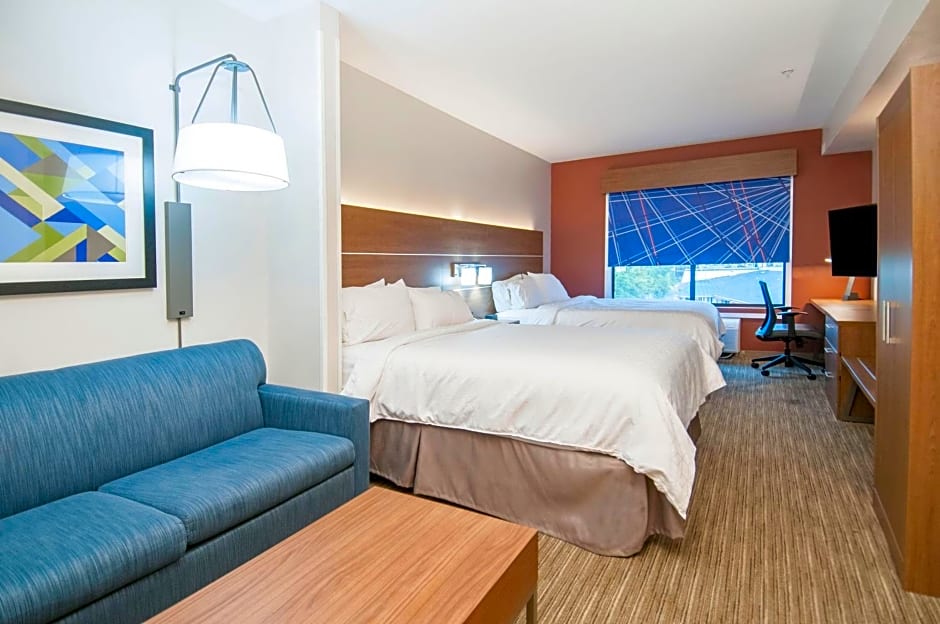 Holiday Inn Express Hotel & Suites Biloxi- Ocean Springs