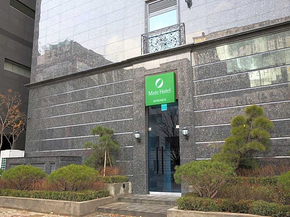 Mate Hotel Bundang