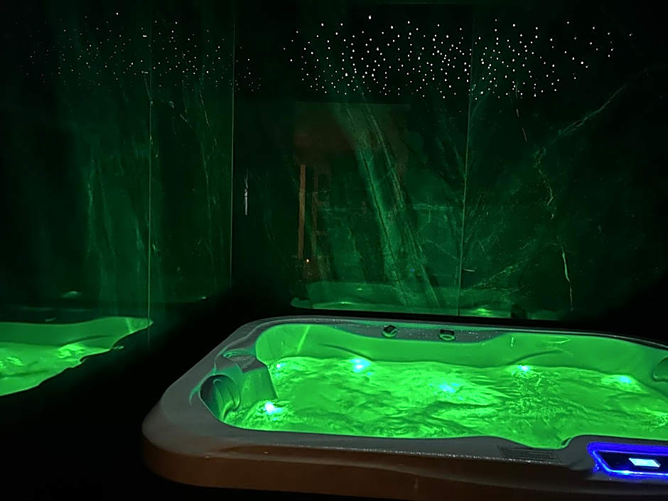 ELÉGANCE & SPA - chambre d'hôtes avec sauna et jacuzzi privatif