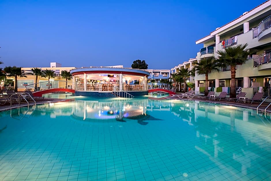 Caretta Beach Resort & WaterPark