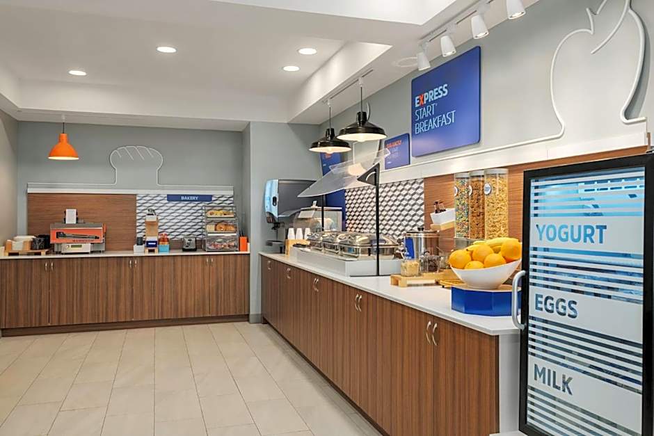 Holiday Inn Express Richmond-Brandermill-Hull Street By IHG
