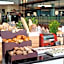 Sound Garden Hotel Airport