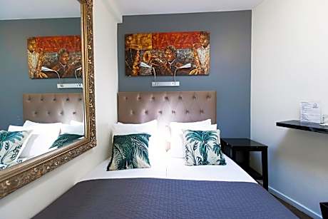 Low Budget Twin Private Facilities