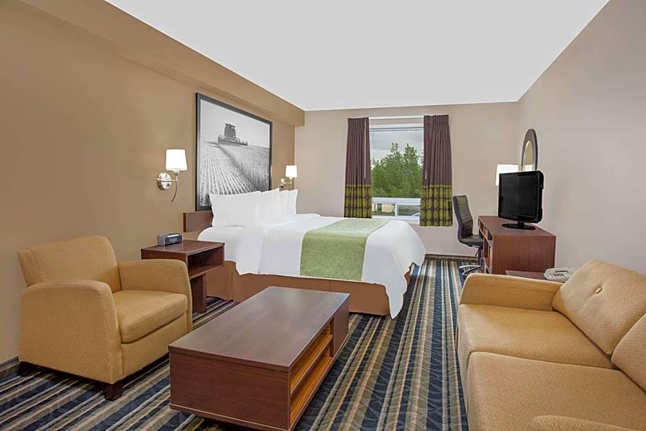 Super 8 by Wyndham Brandon MB