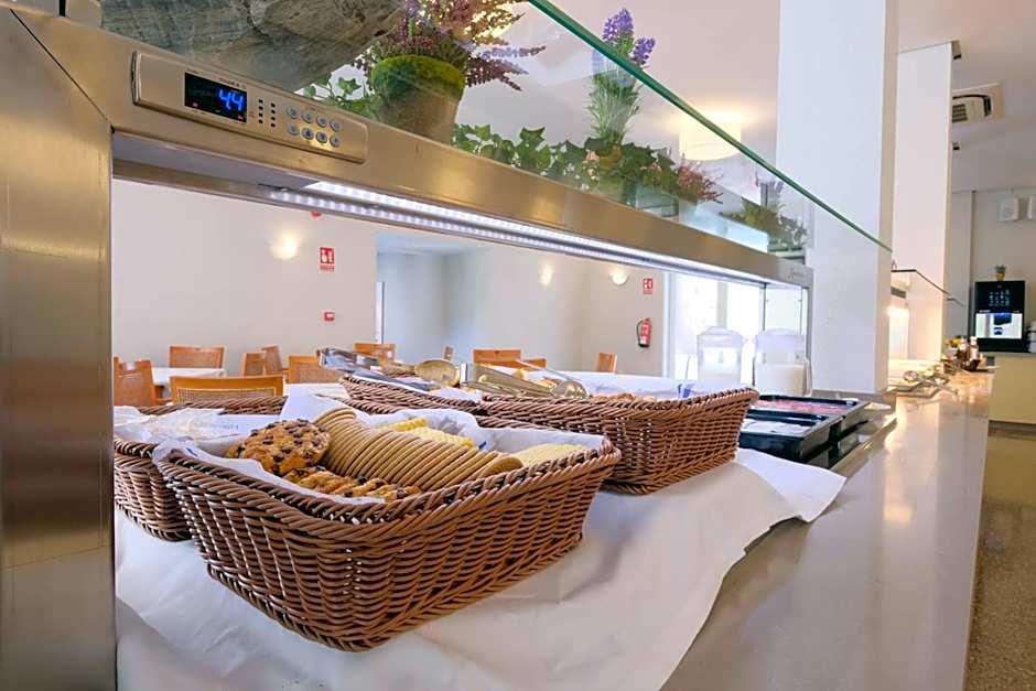 Azuline Hotel Palmanova Garden