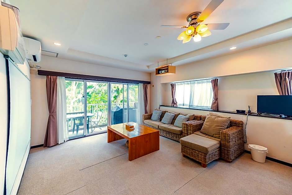 Scallop Beach Condominium