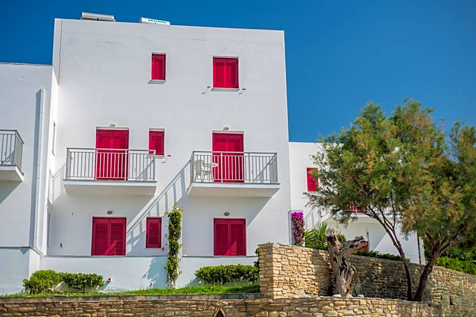 Ostria Hotel & Apartments