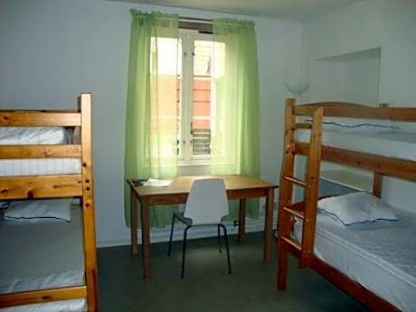 Quadruple Room with Shared Bathroom