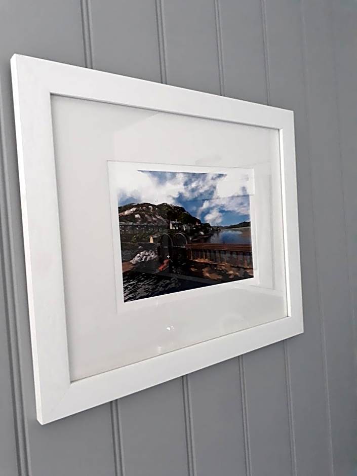 Allibella Shepherds Hut, Amazing Seaview, Private garden, Pet Friendly