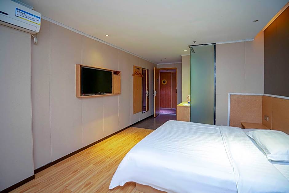 7 Days Inn Yunfu Luoding Central