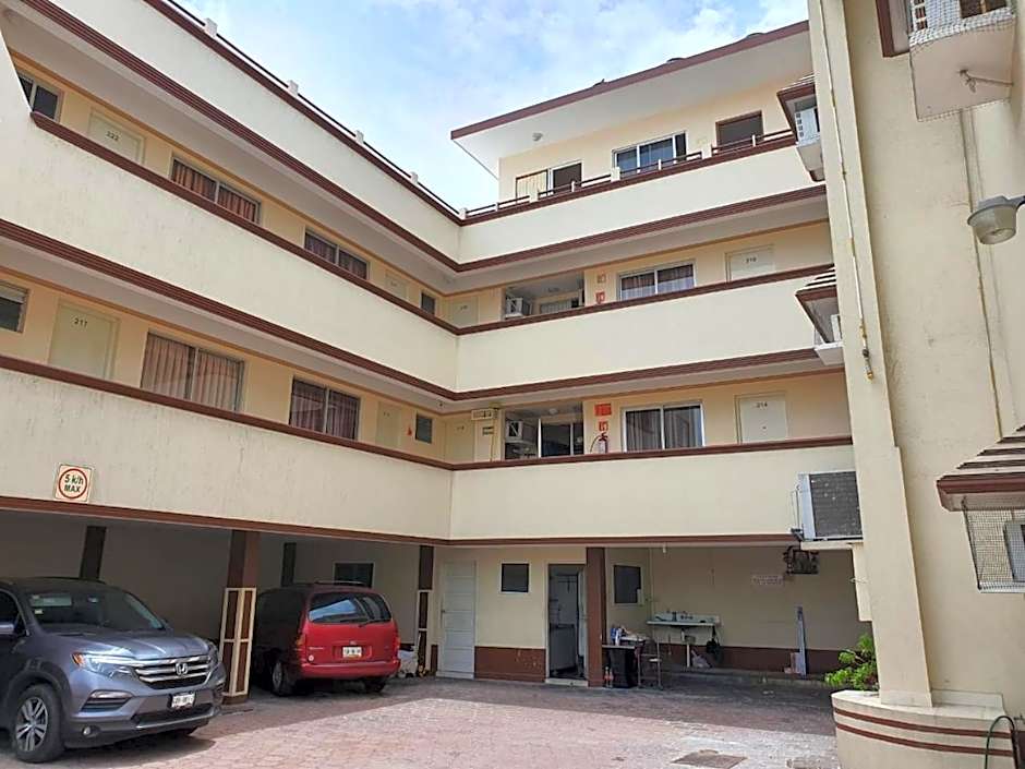 Hotel Atlantico a 150 mts de Playa Martí