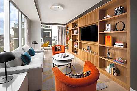 Hero, Presidential Suite, 1 King, City view