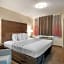 Downtown Hollywood Gardens Inn & Suites