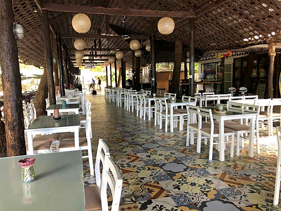 Playa La Caleta Bataan