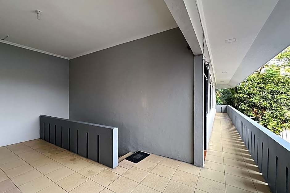 RedDoorz near Maulana Yusuf Stadium Serang