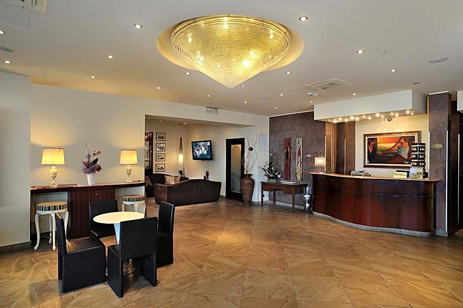 Hotel Bridge