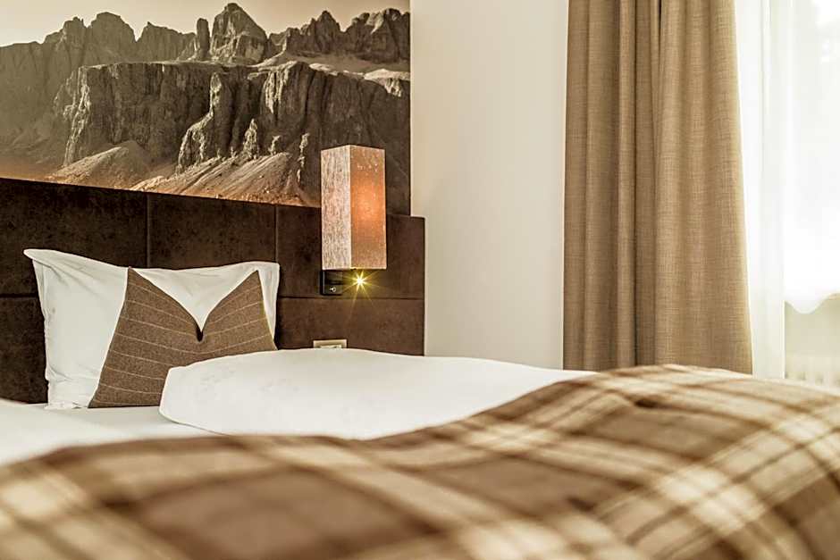 Hotel Touring Dolomites