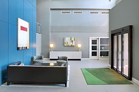 Holiday Inn Hotel & Suites London By IHG