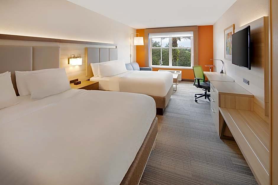 Holiday Inn Express & Suites S Lake Buena Vista By IHG