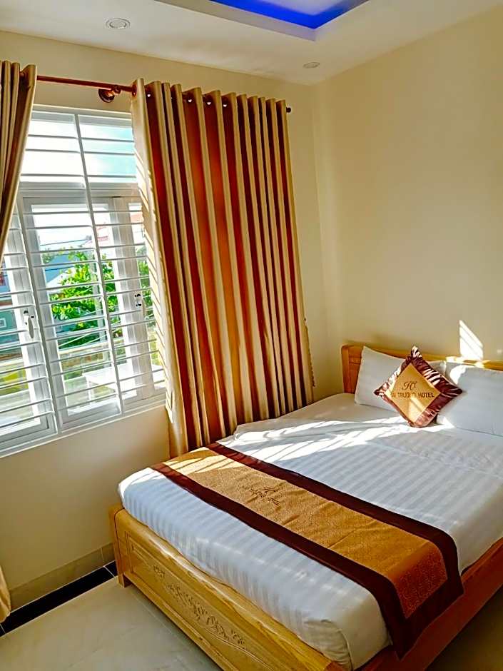 Photo 1 of 32 of Hai Truong Hotel