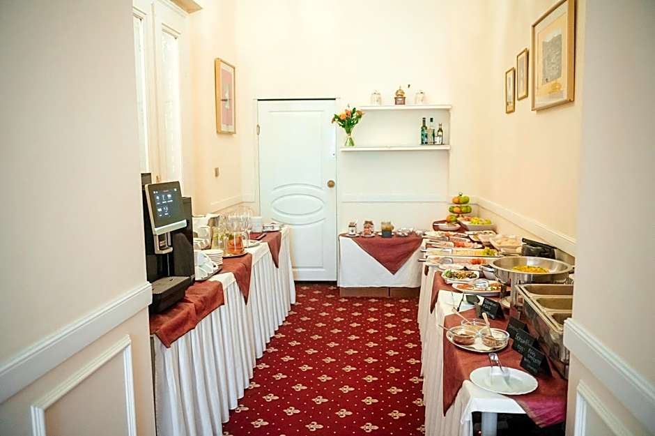 Alisa Hotel