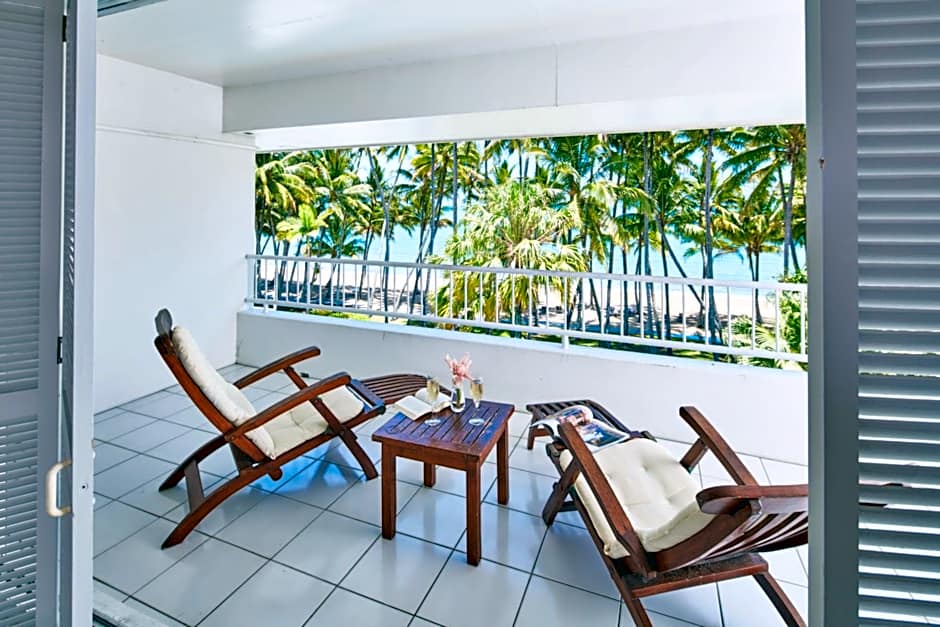 Alamanda Palm Cove Resort by Lancemore