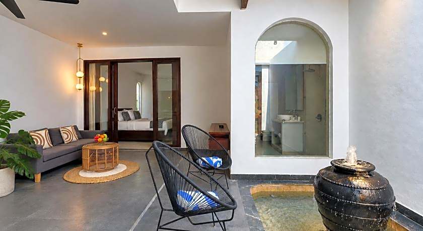 Apple Villa and Studio Seminyak