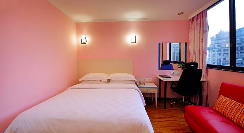 Ln White House Hotel