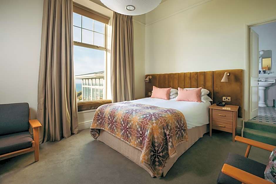 Polurrian on the Lizard